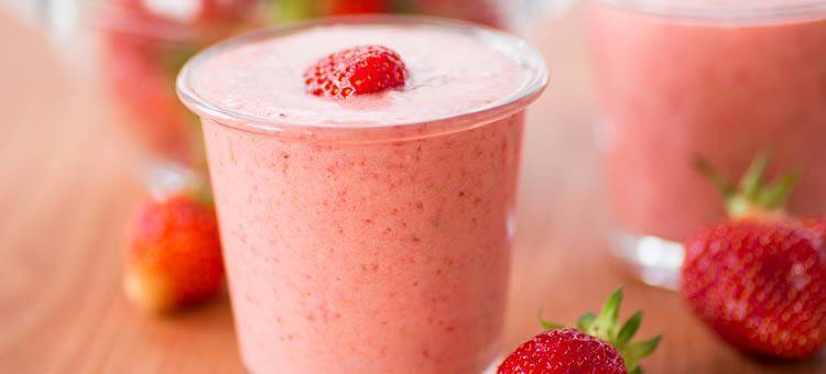 strawberry protein smoothie