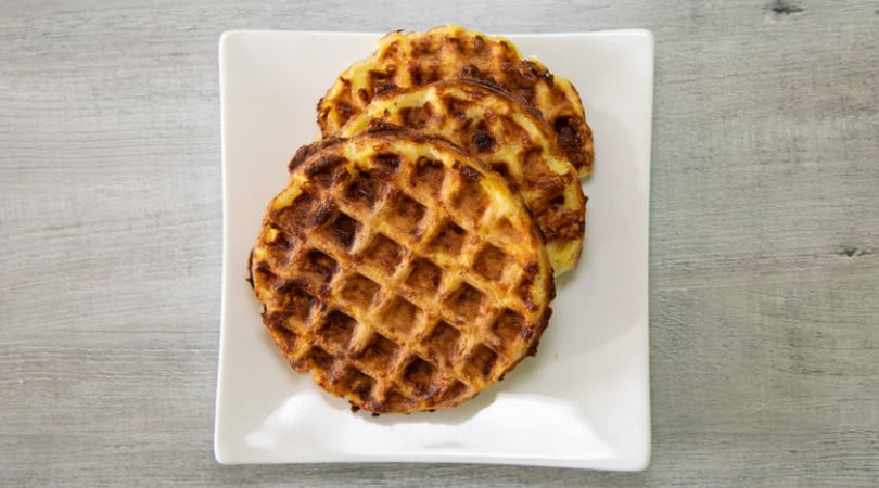 Flourless protein waffles